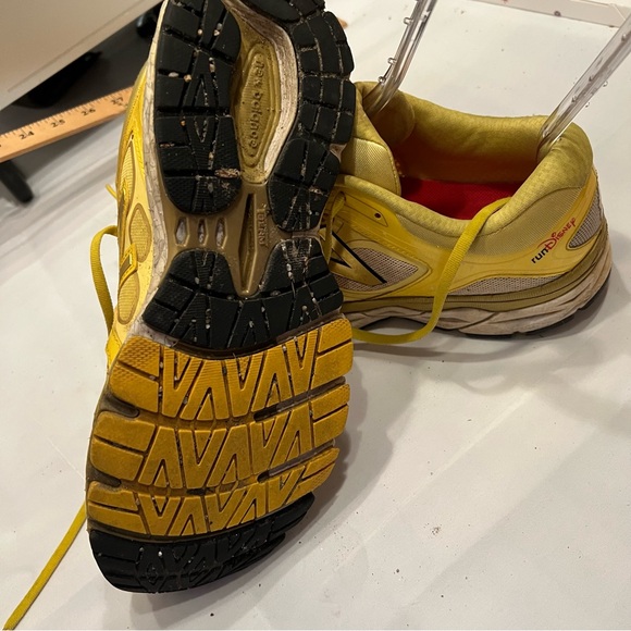 RUN DISNEY New Balance Run Disney 2026 ladies size 12 - Picture 8 of 15